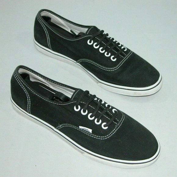 mens 8.5 shoes in women's